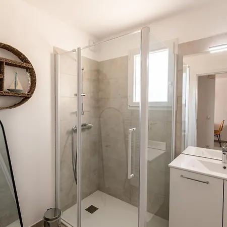 Mari - Appt Confort 150m De La Calvi (Corsica)