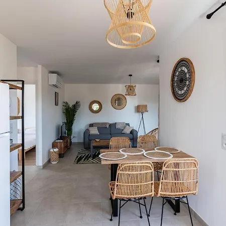 Mari - Appt Confort 150m De La * كالفي