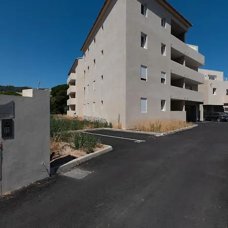 Mari - Appt Confort 150m De La Calvi (Corsica)