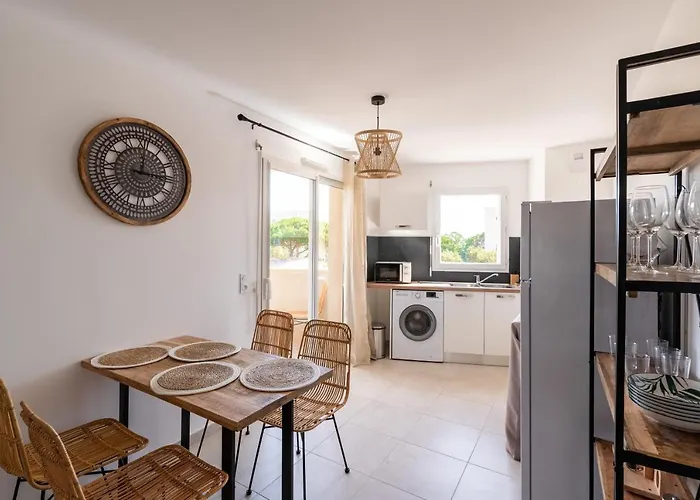 Mari - Appt Confort 150m De La Apartment Calvi (Corsica)